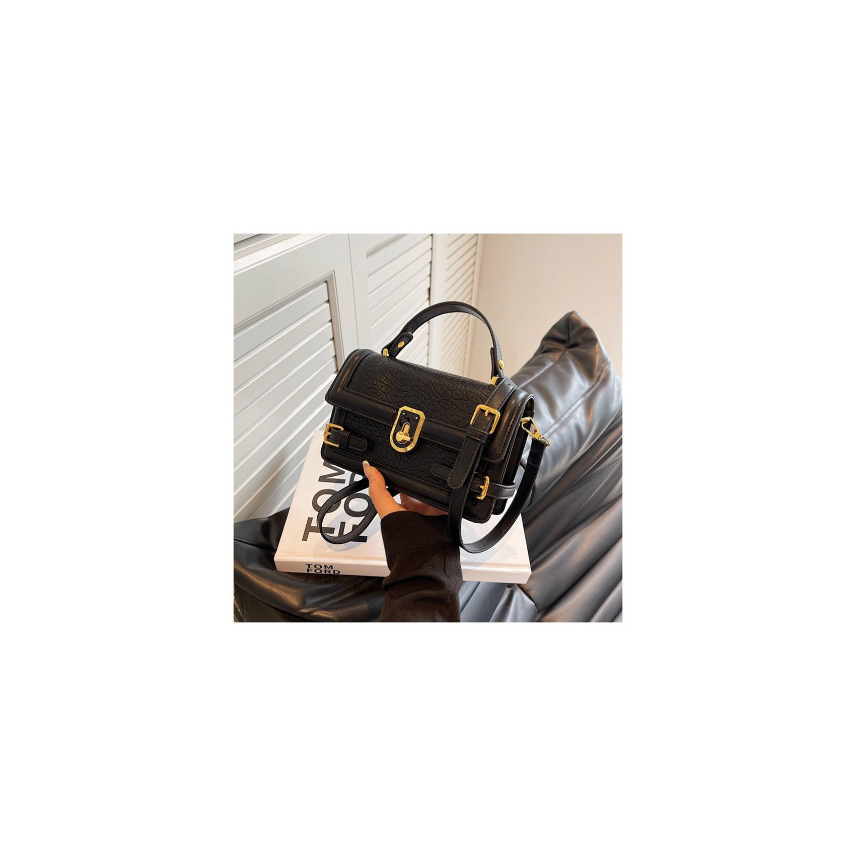 Женская сумка-клатч Krystal черная