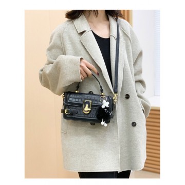 Женская сумка-клатч Krystal черная фото