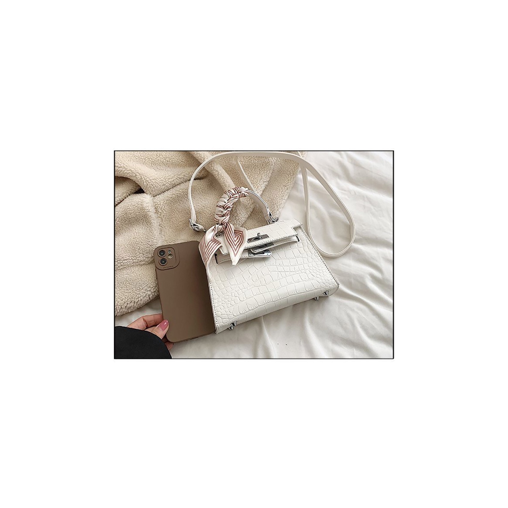 Жіноча сумка Cristal молочна