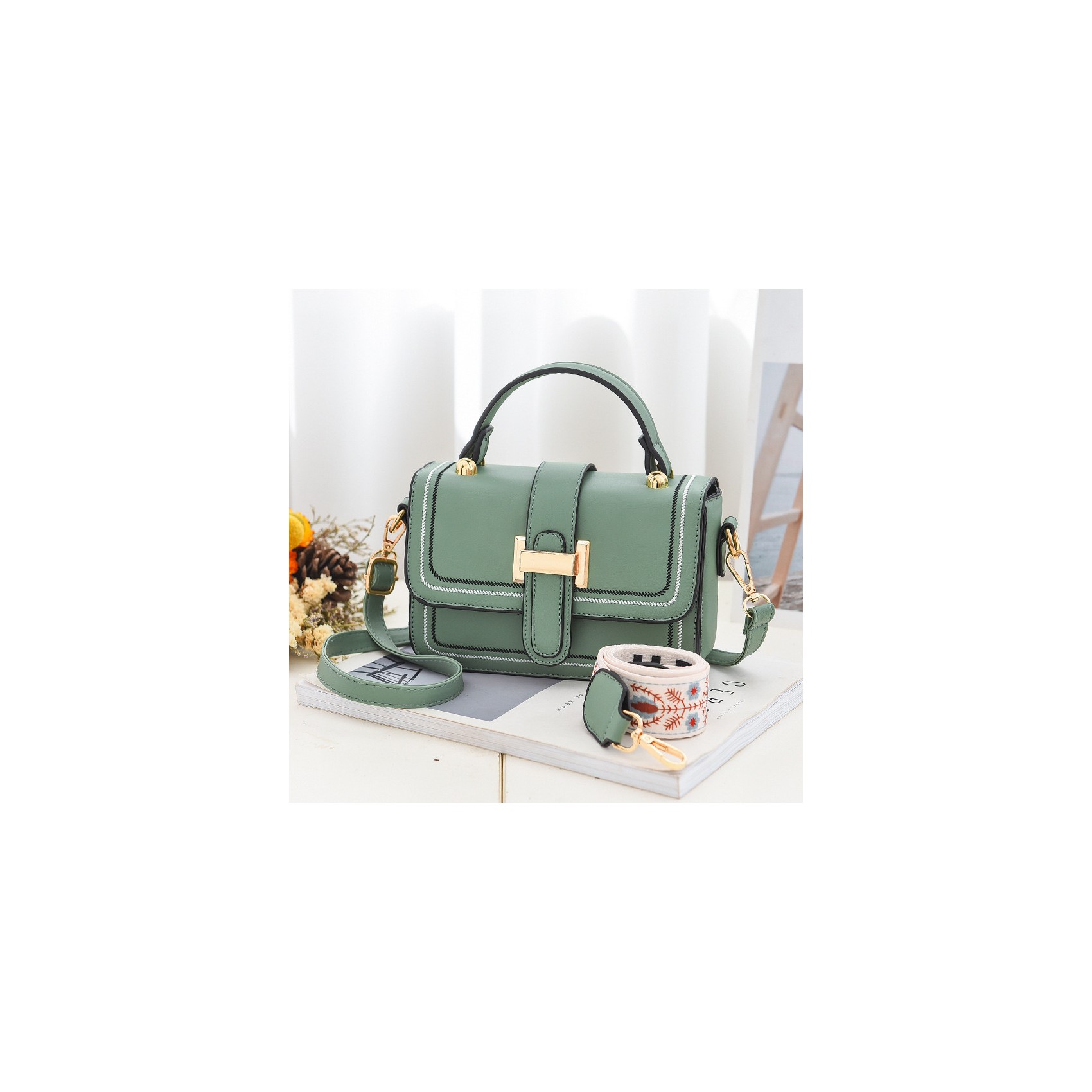 Жіноча сумка крос боді Melissa м'ятна