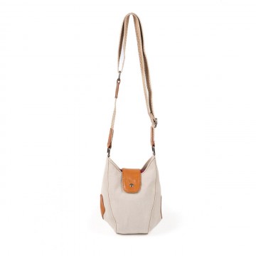 Жіноча сумка через плече Alana молочна фото