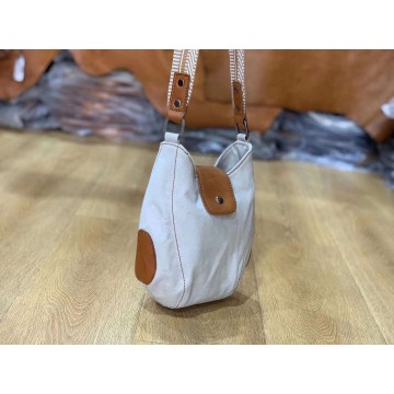 Жіноча сумка через плече Alana молочна фото