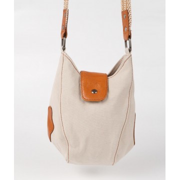 Женская сумка через плечо Alana молочная фото