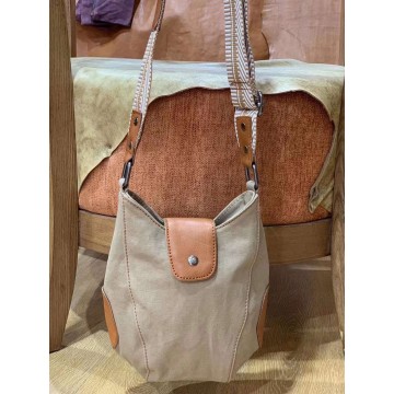 Жіноча сумка через плече Alana бежева фото