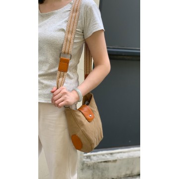 Жіноча сумка через плече Alana бежева фото