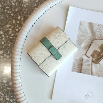 Жіночий шкіряний гаманець Rachel білий фото