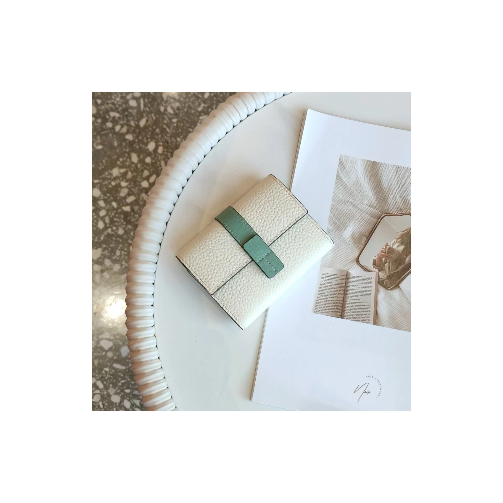 Жіночий шкіряний гаманець Rachel білий