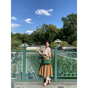 Жіноча шкіряна сумка через плече Molly зелена фото