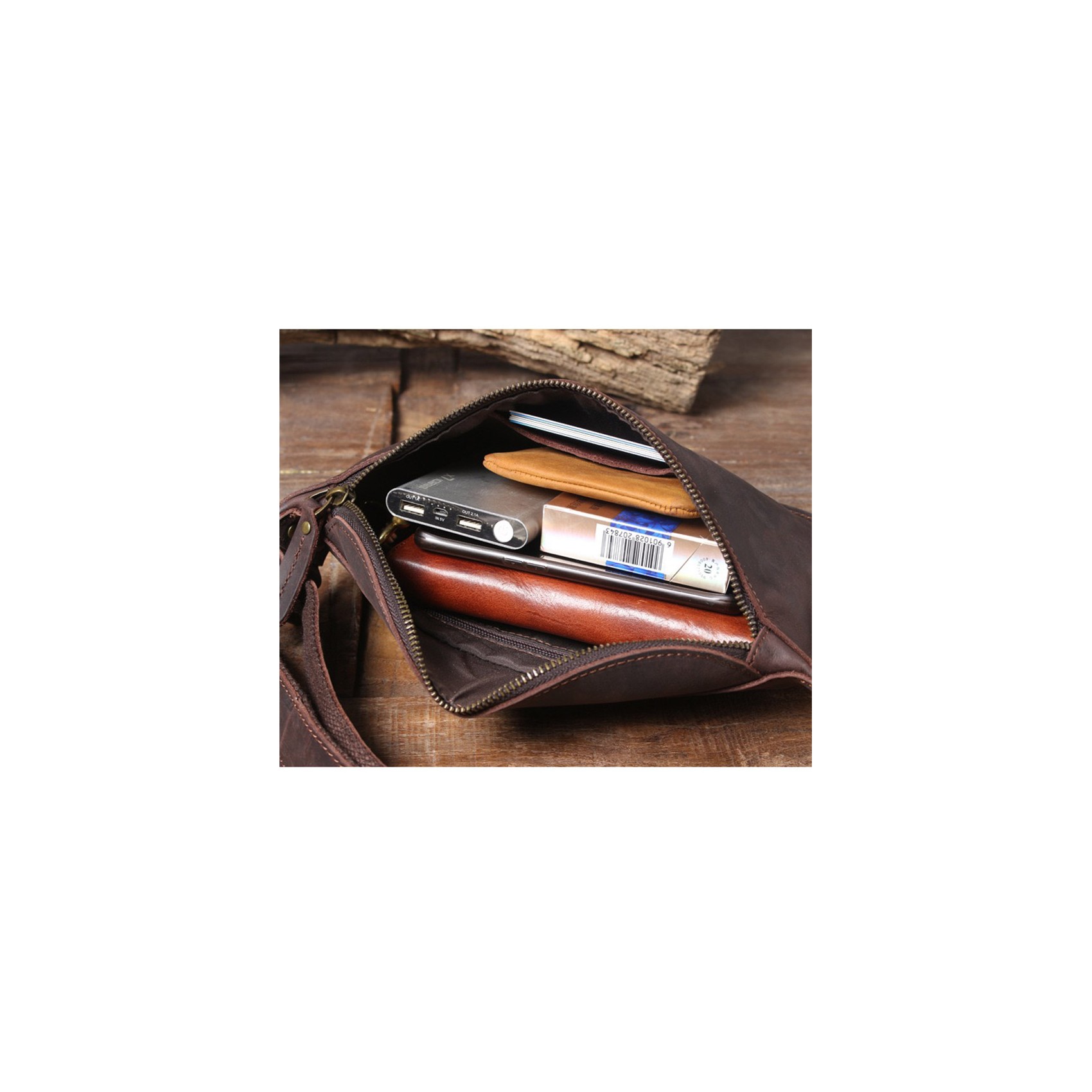 Чоловіча шкіряна сумка бананка на пояс Hector темно-коричнева