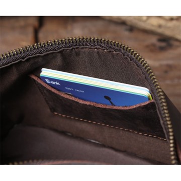 Чоловіча шкіряна сумка бананка на пояс Hector темно-коричнева фото