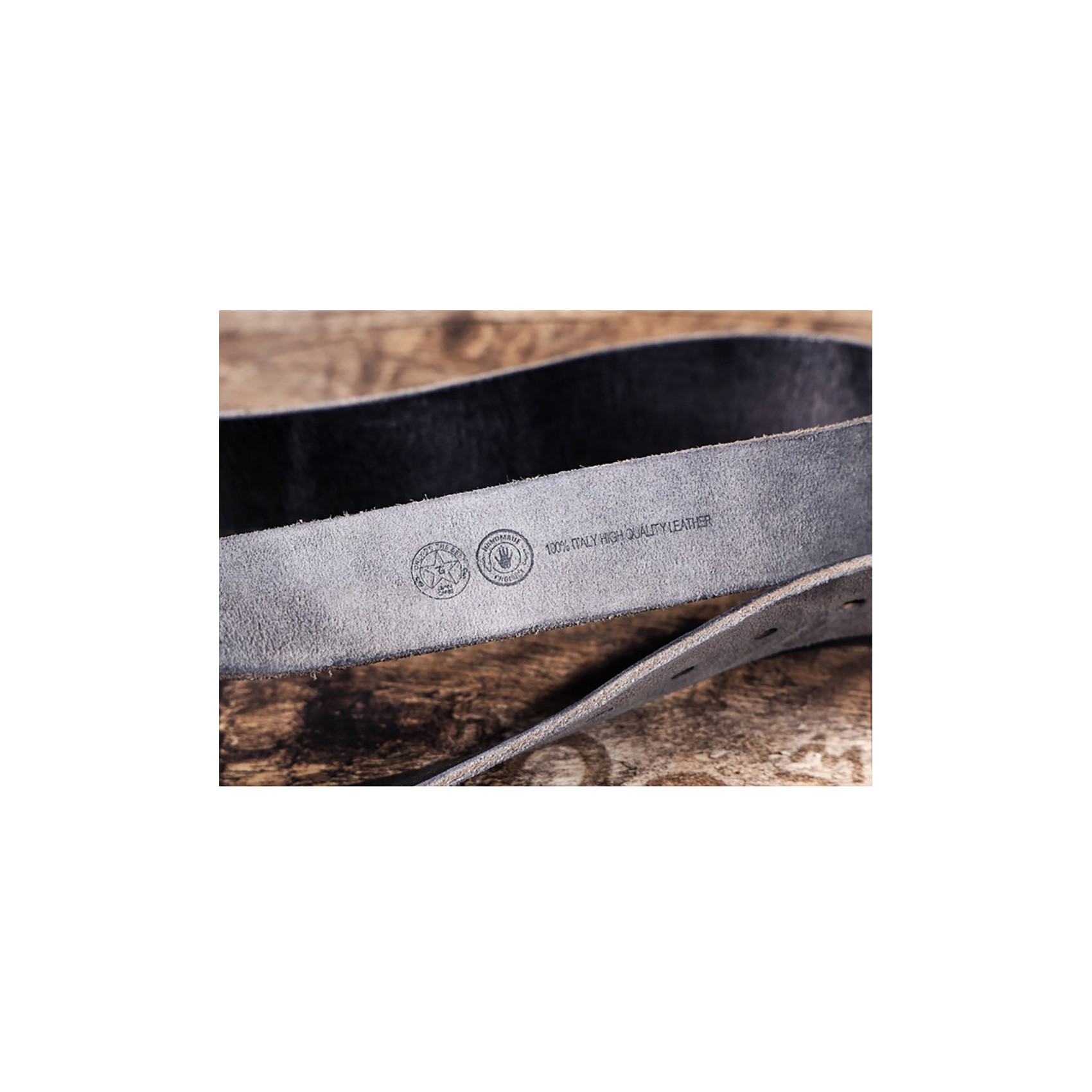 Мужской кожаный ремень Christian черный