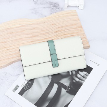 Жіночий шкіряний гаманець Maggie білий фото