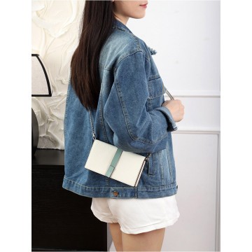 Жіночий шкіряний клатч Shona білий фото