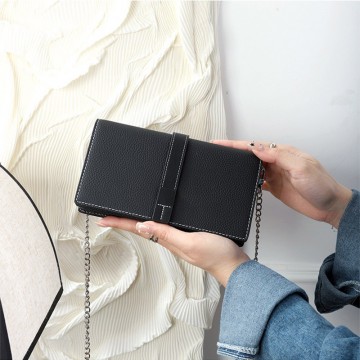 Женский кожаный клатч Shona черный фото