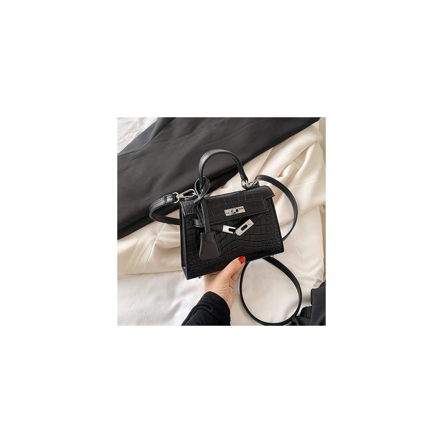 Женская сумка Cristal черная