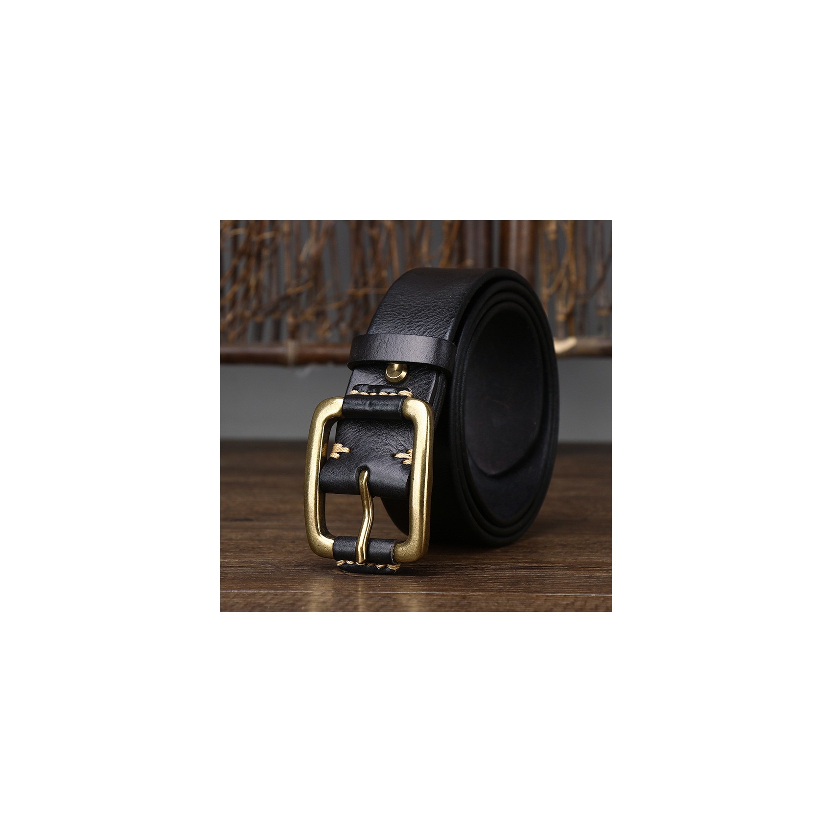 Мужской кожаный ремень Bernard черный