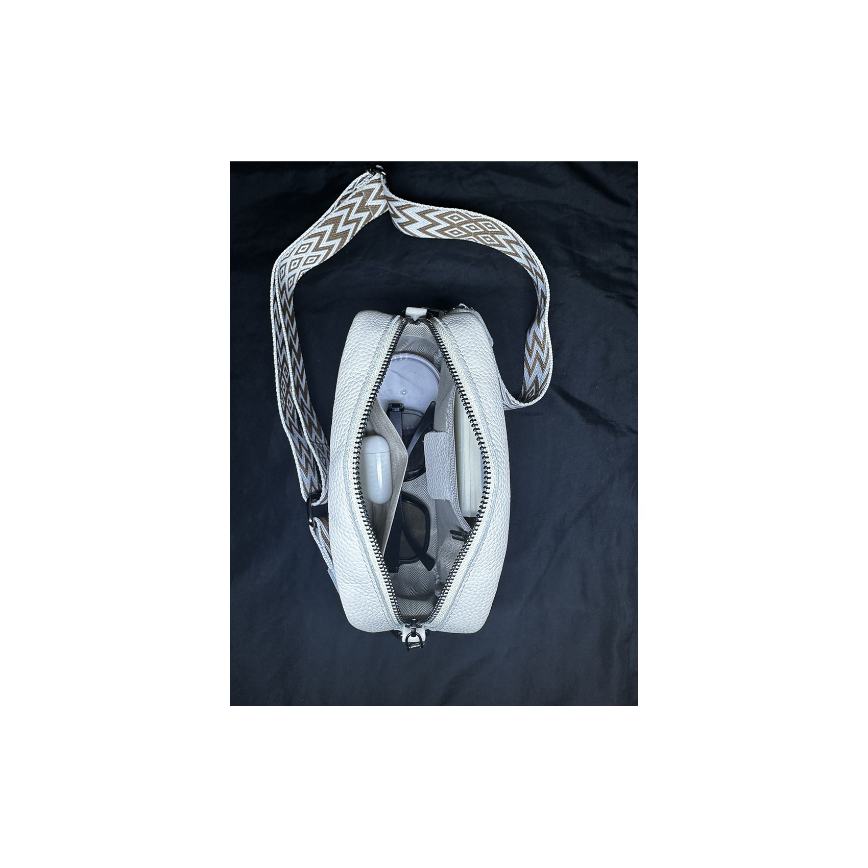 Жіноча шкіряна сумка через плече Marilyn біло-молочна