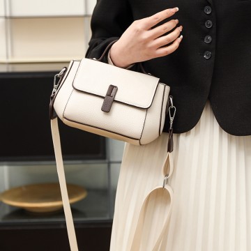 Жіноча шкіряна сумка Denise молочна фото