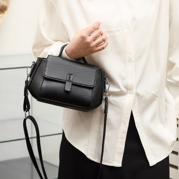 Жіноча шкіряна сумка Denise чорна фото