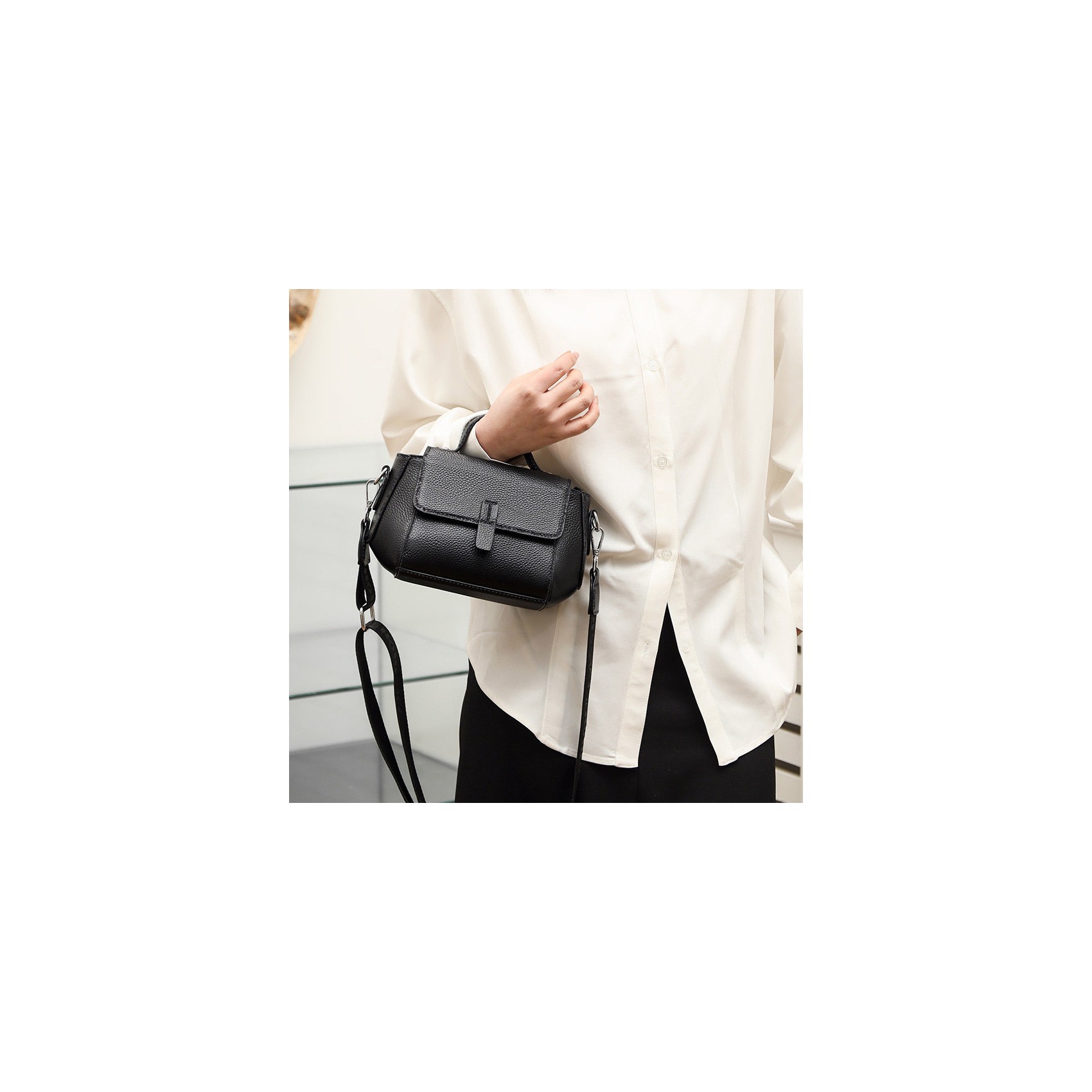 Женская кожаная сумка Denise черная