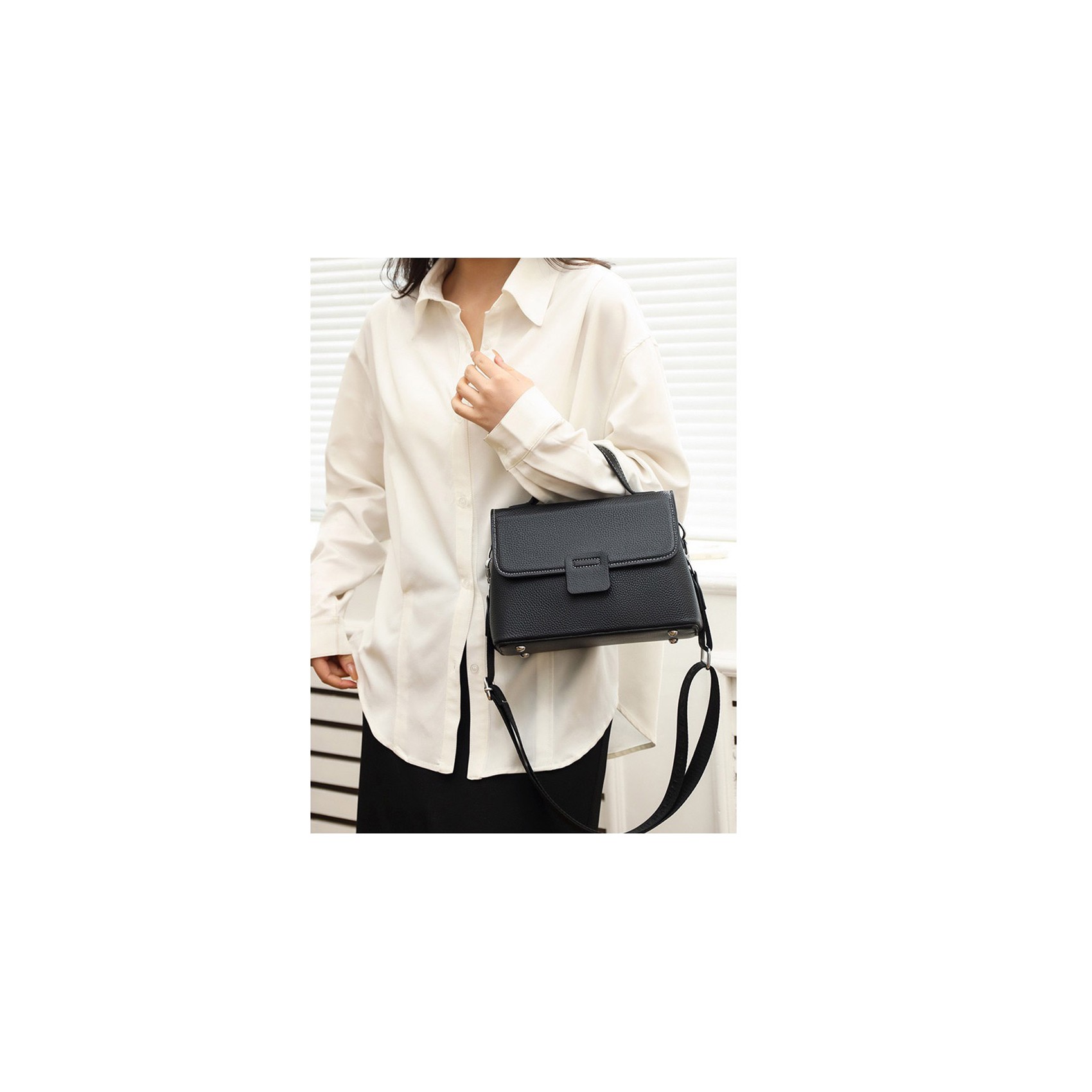 Женская кожаная сумка Charlotte черная