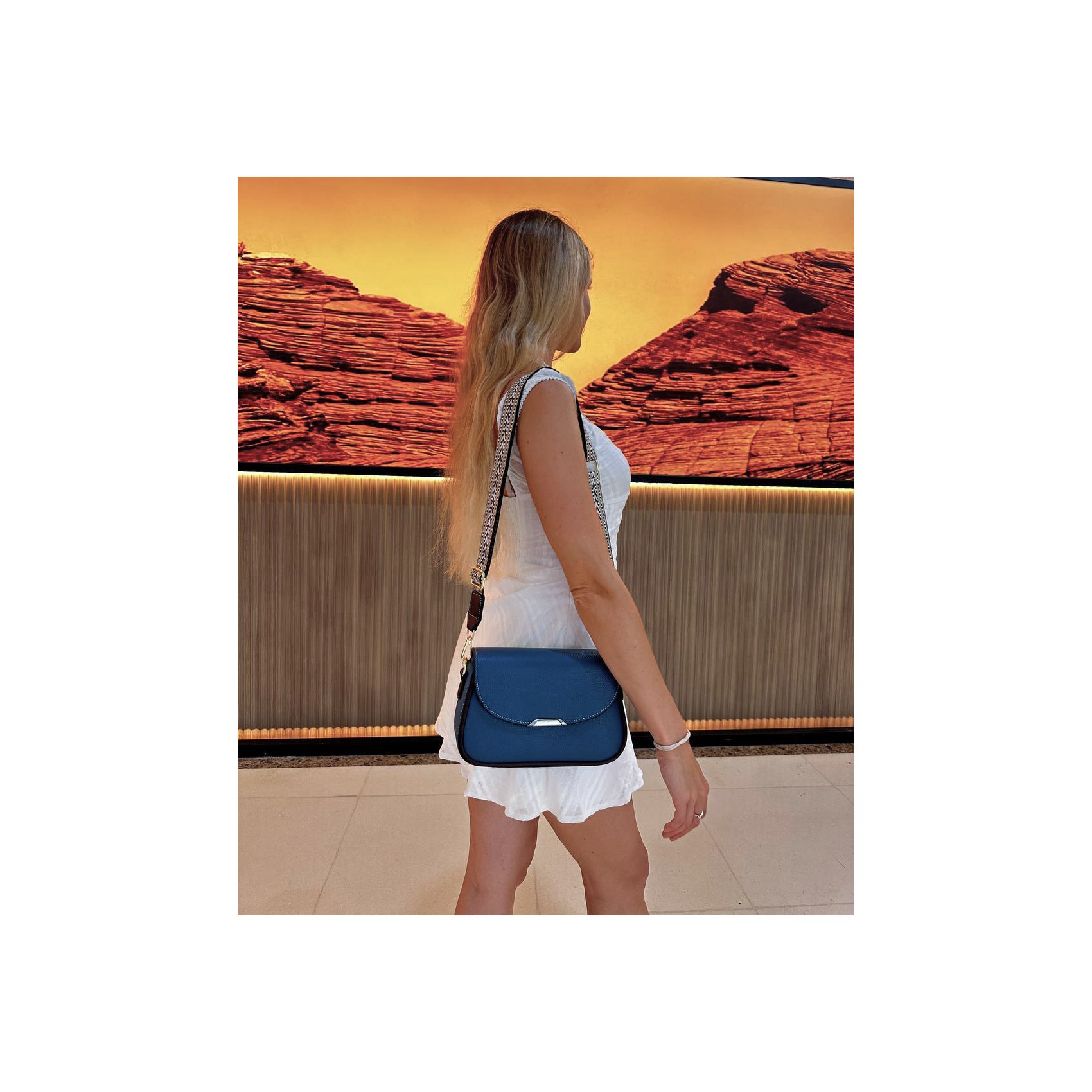 Женская сумка через плечо Elodie синяя