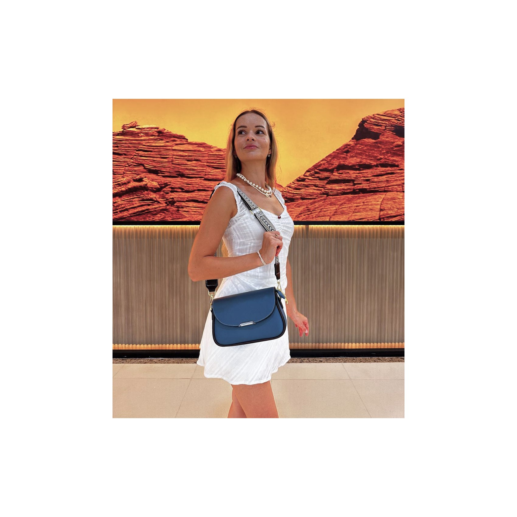 Женская сумка через плечо Elodie синяя