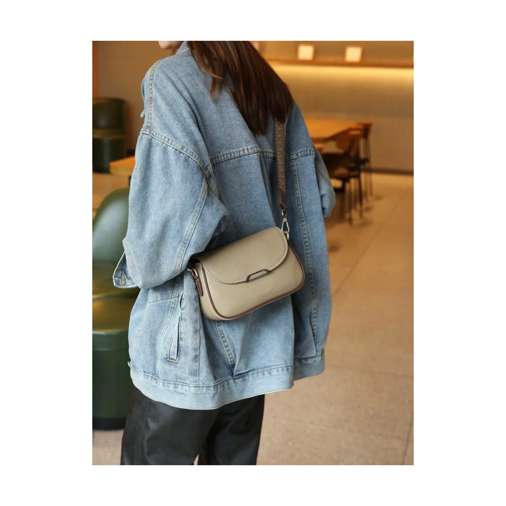 Женская сумка через плечо Elodie светло-коричневая