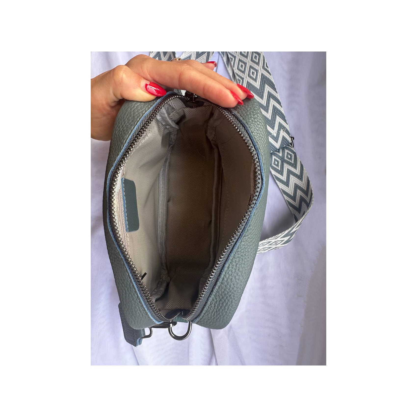 Жіноча шкіряна сумка через плече Marilyn сіро-блакитна