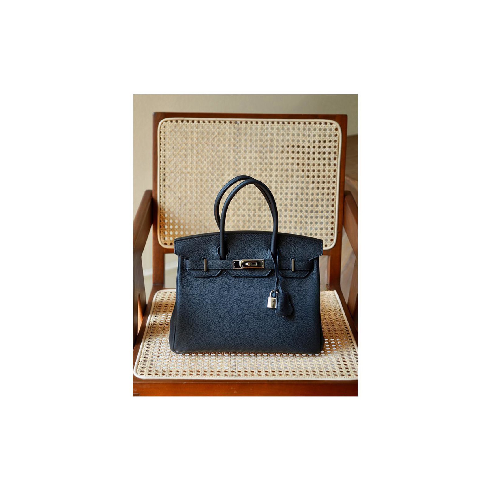 Жіноча шкіряна сумка Brigitte 30 чорна