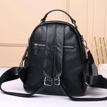 Жіночий шкіряний рюкзак Adeline чорний фото