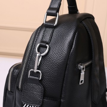 Жіночий шкіряний рюкзак Adeline чорний фото