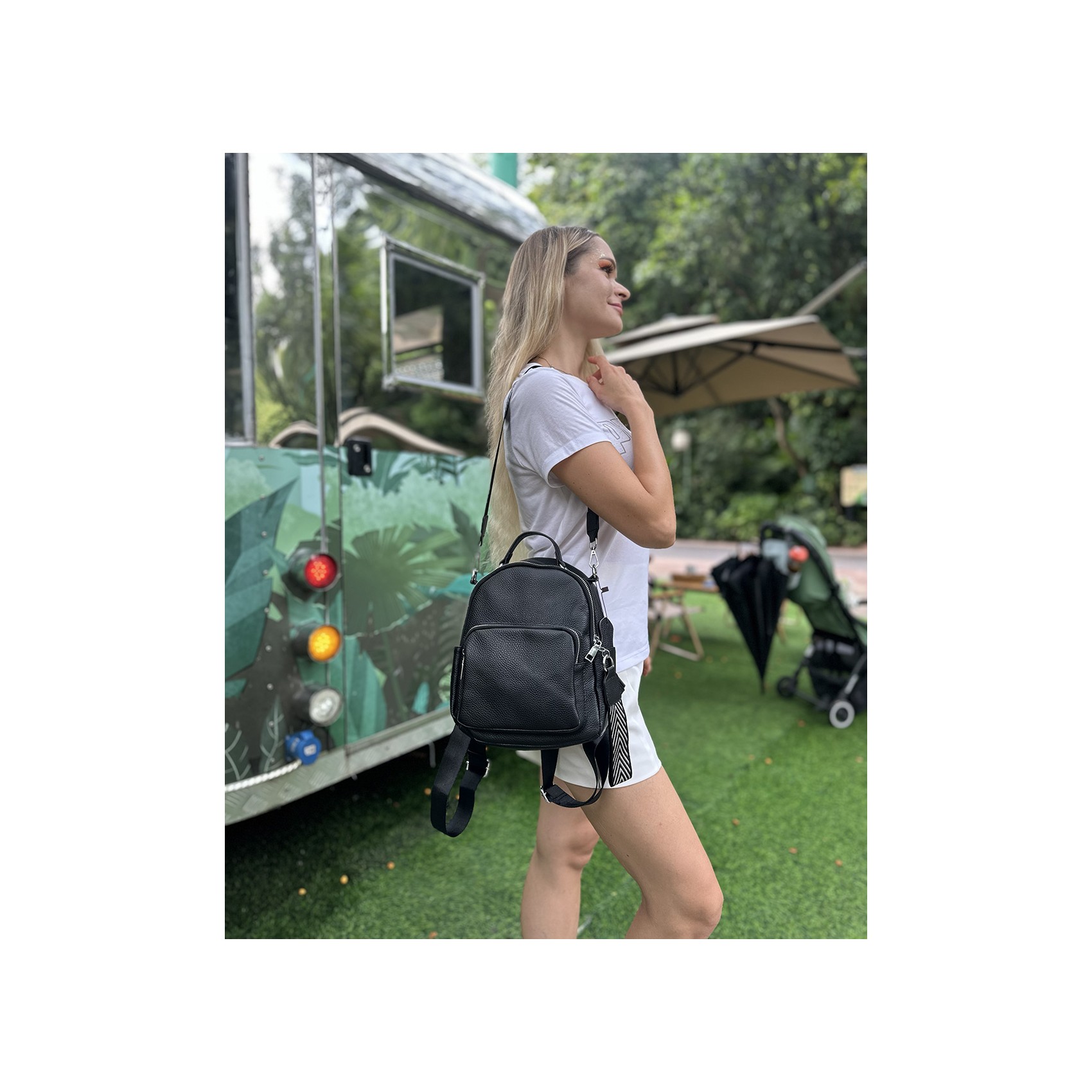 Женский кожаный рюкзак Adeline черный