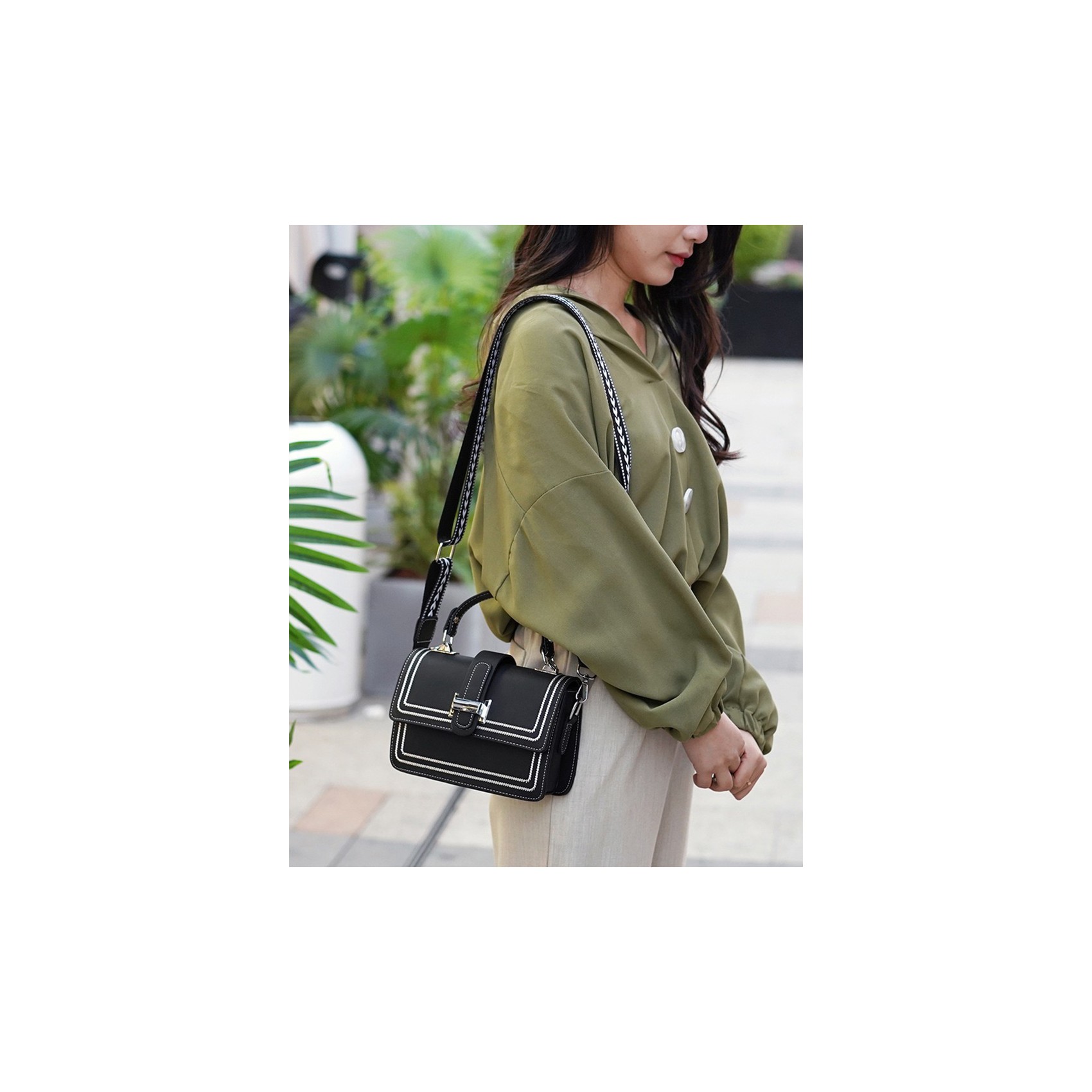 Жіноча сумка крос боді Corinne чорна