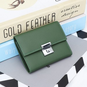 Жіночий шкіряний гаманець Monique зелений