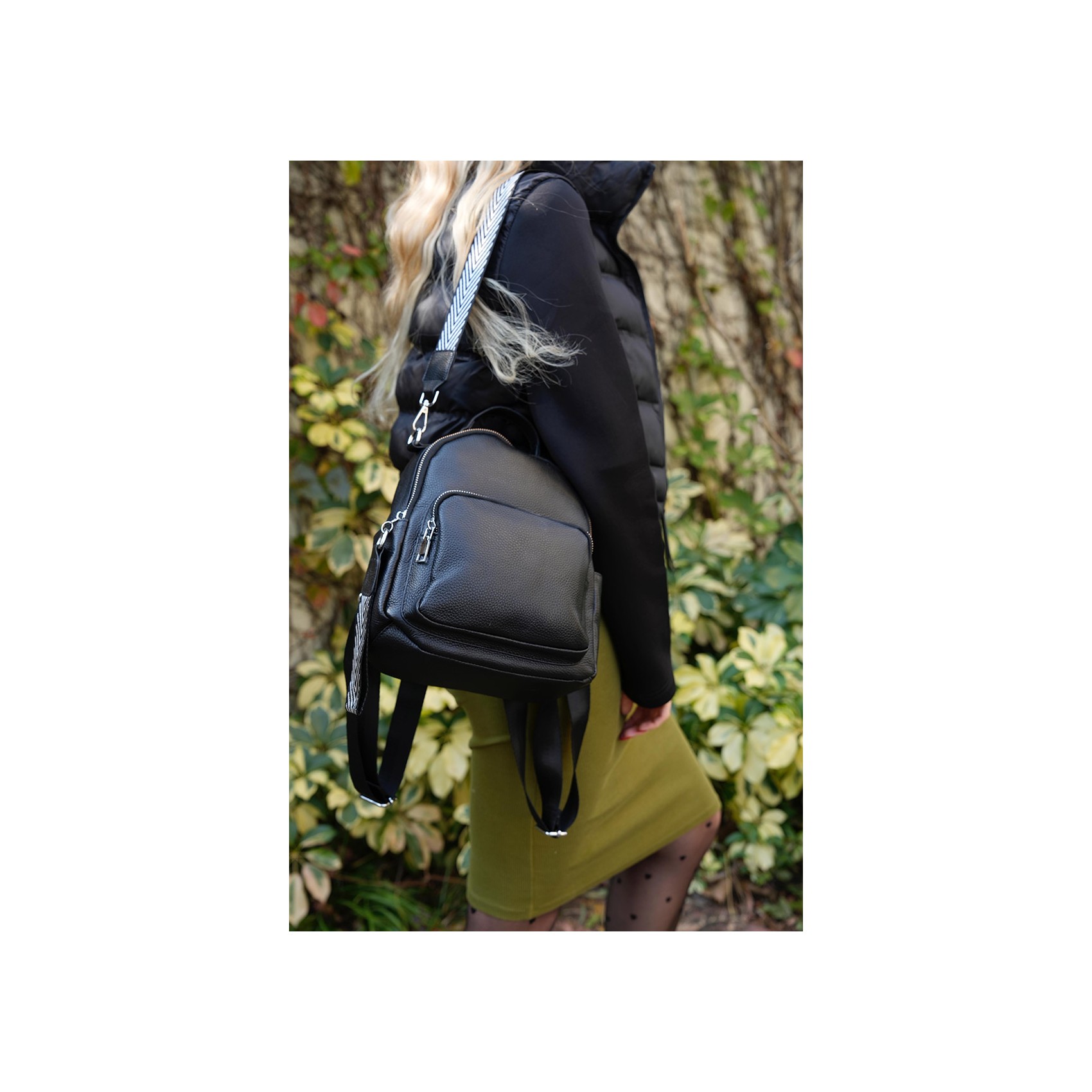 Жіночий шкіряний рюкзак Adeline чорний