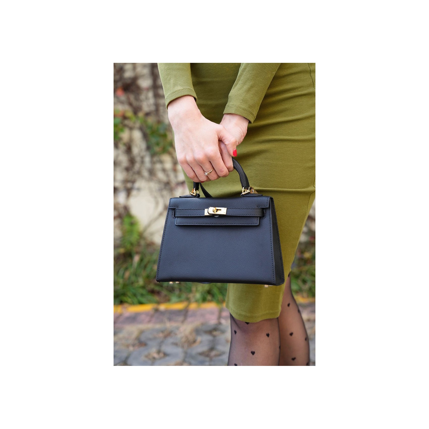 Жіноча шкіряна сумка Kelly чорна