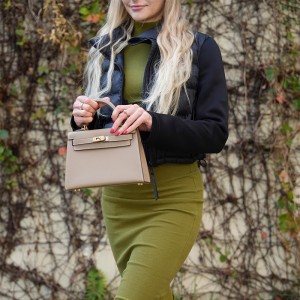 Жіноча шкіряна сумка Kelly сіро-бежева