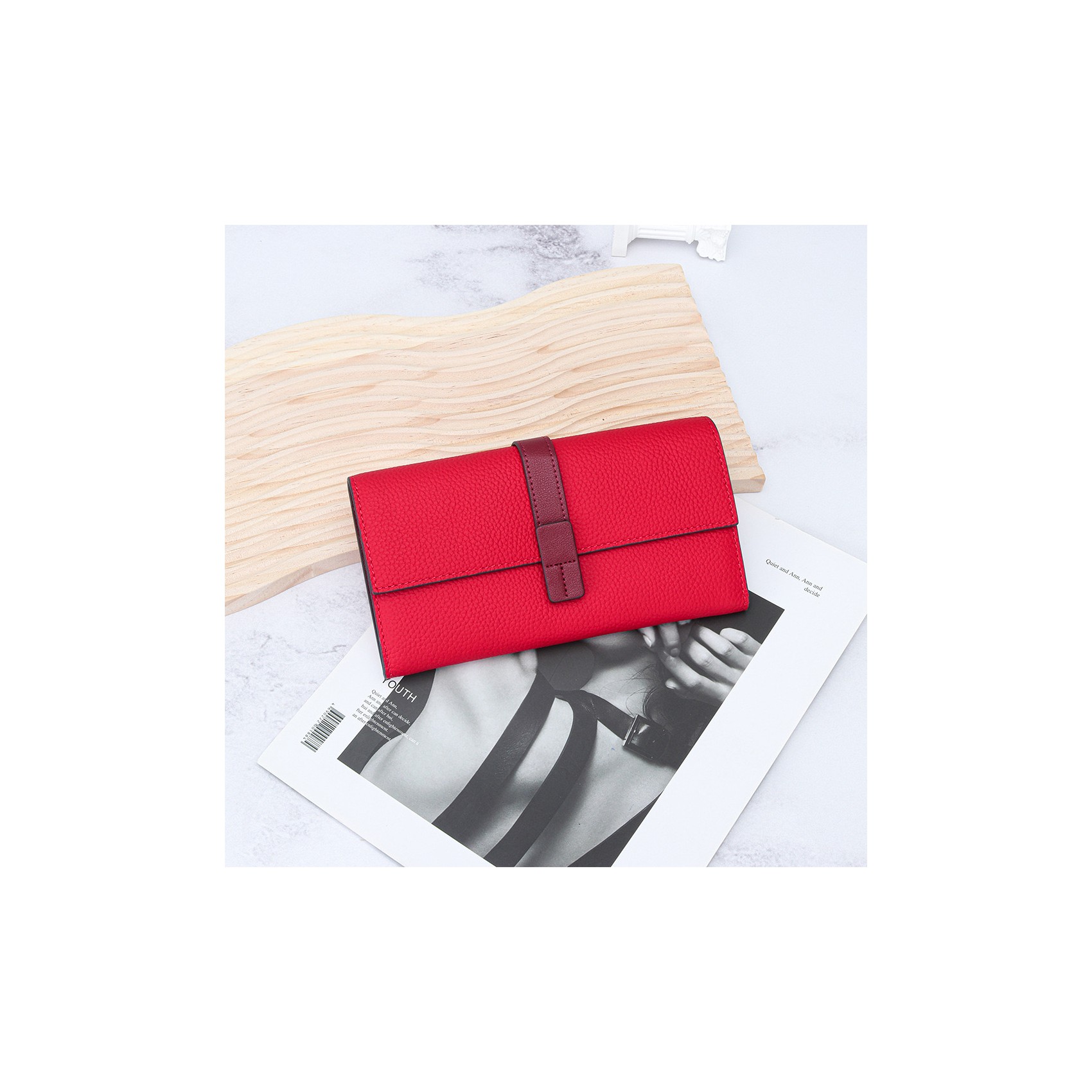 Жіночий шкіряний гаманець Maggie червоний