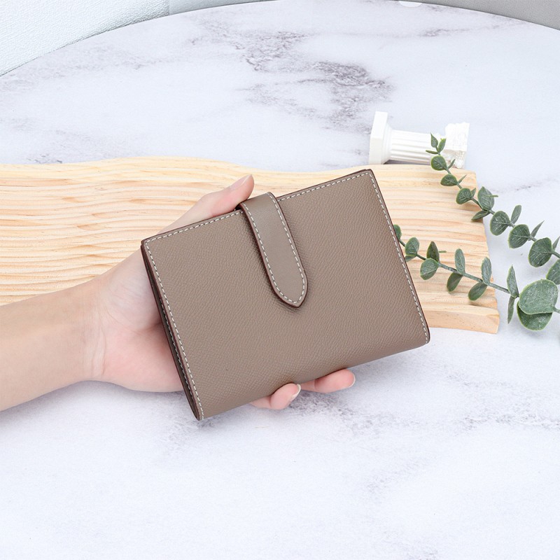 Женский кожаный кошелек Emeline бежевый - 2 фото