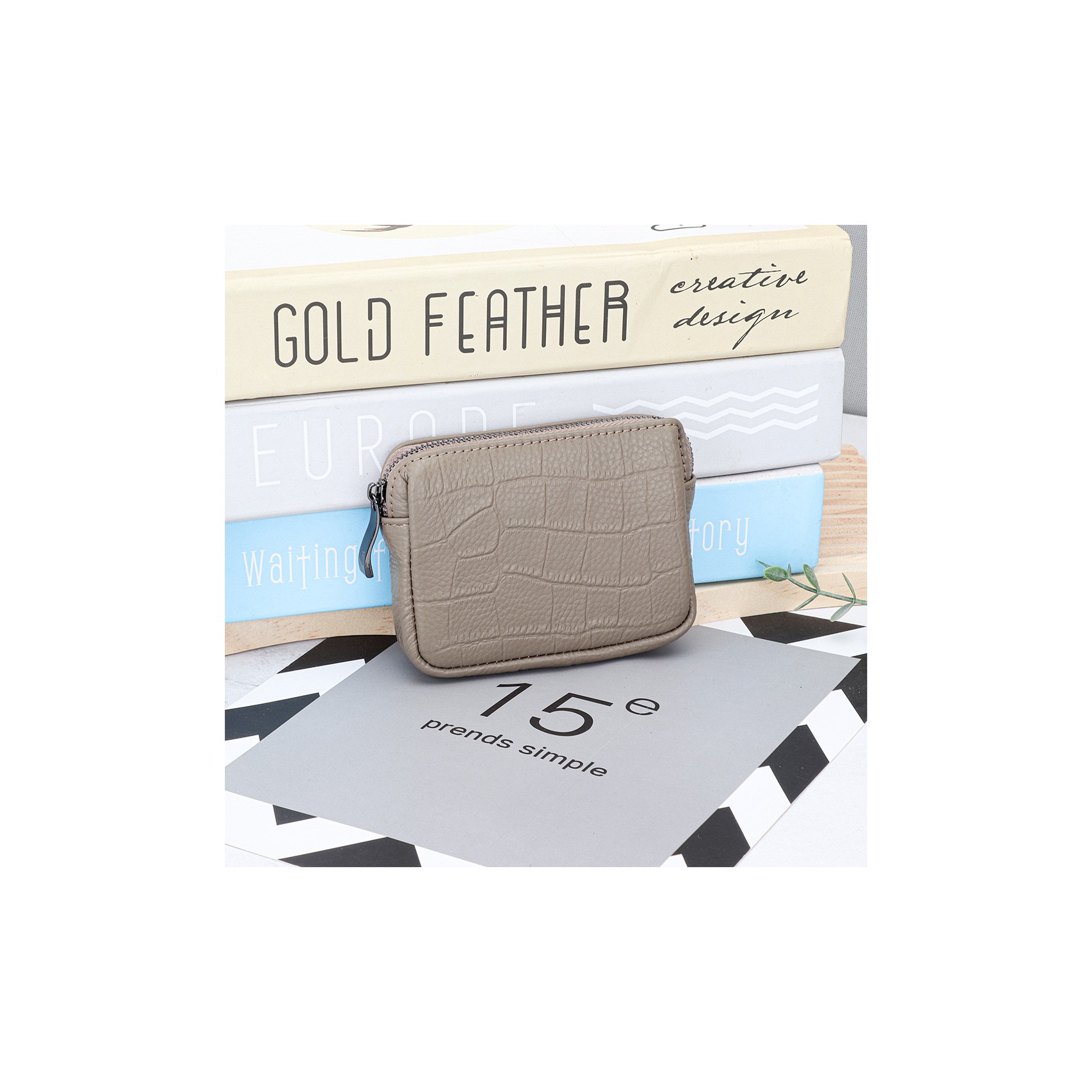 Жіночий шкіряний гаманець Chantal бежевий