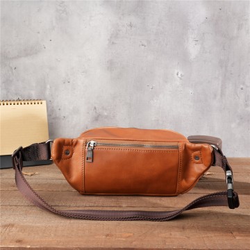 Чоловіча шкіряна сумка бананка на пояс Walter світло-коричнева фото