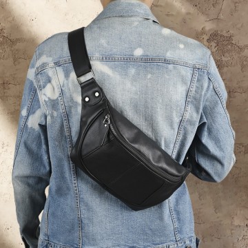 Чоловіча шкіряна сумка бананка на пояс Gerald чорна фото