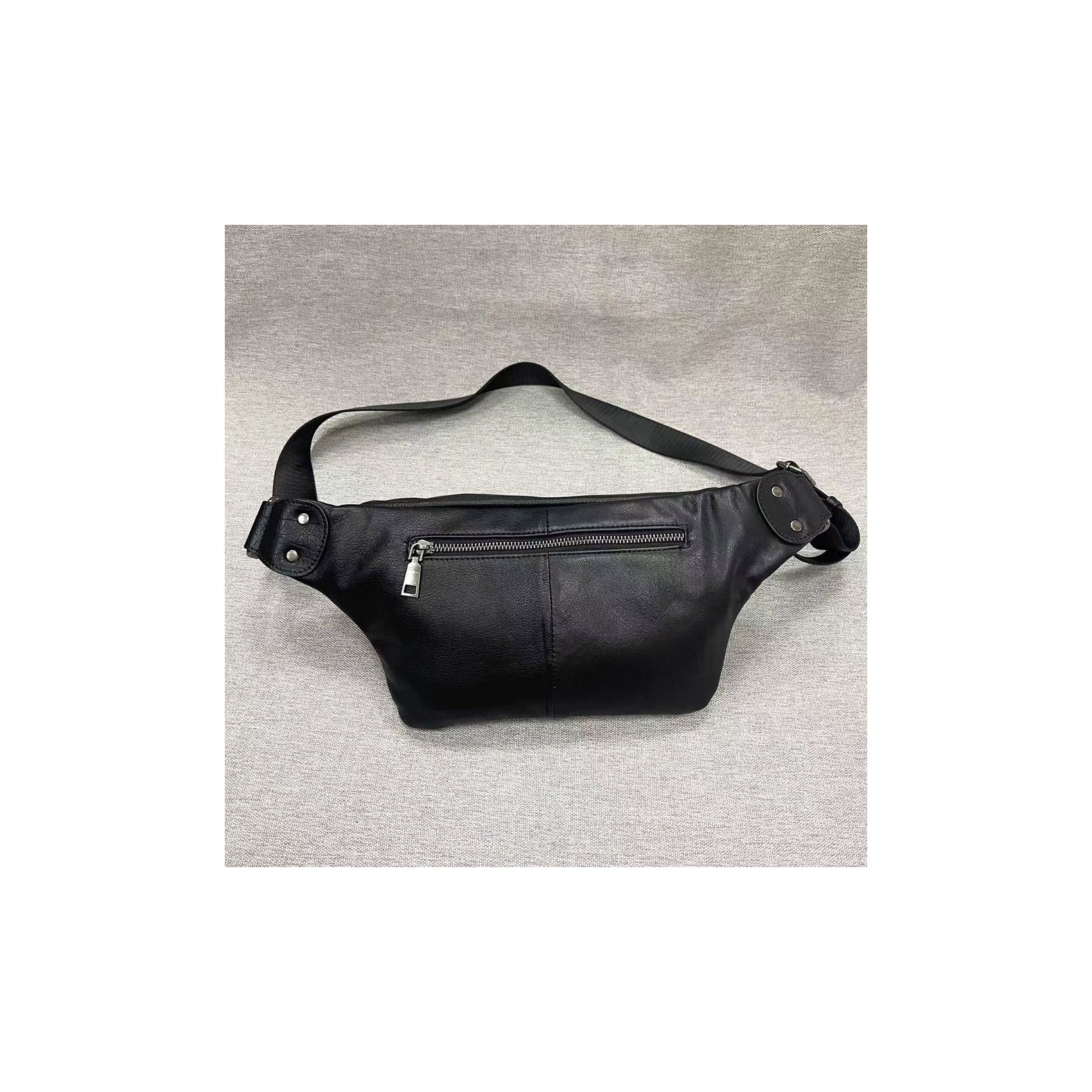 Мужская кожаная сумка бананка на пояс Gerald черная