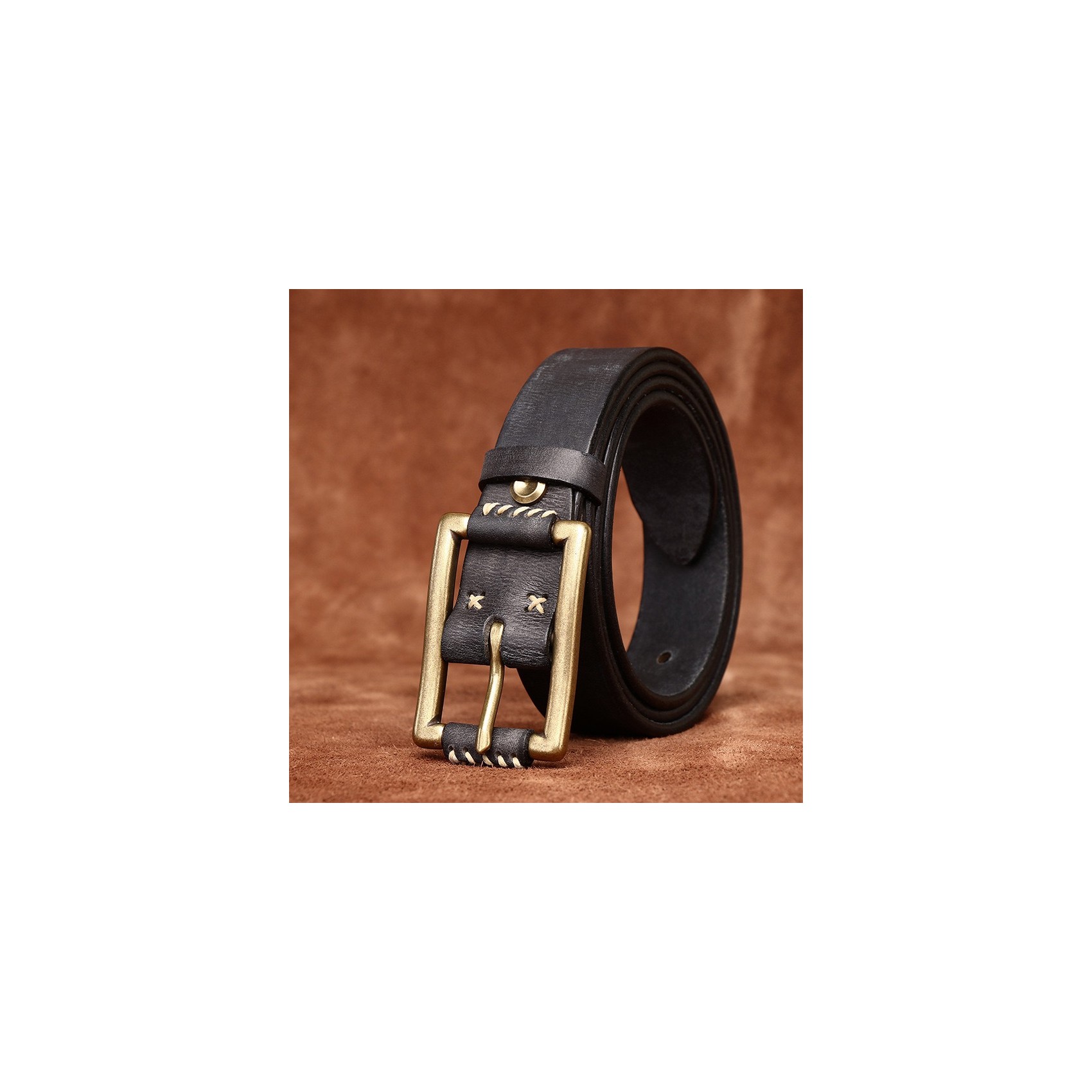 Мужской кожаный ремень Harold черный