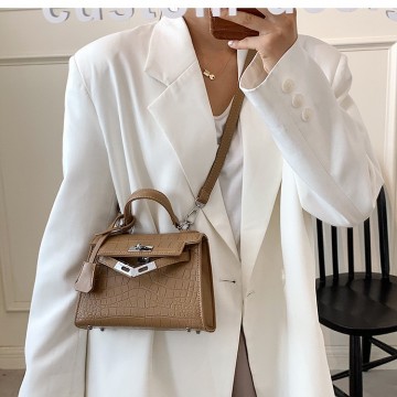 Жіноча сумка з екошкіри Cristal світло-коричнева фото