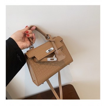 Жіноча сумка з екошкіри Cristal світло-коричнева фото