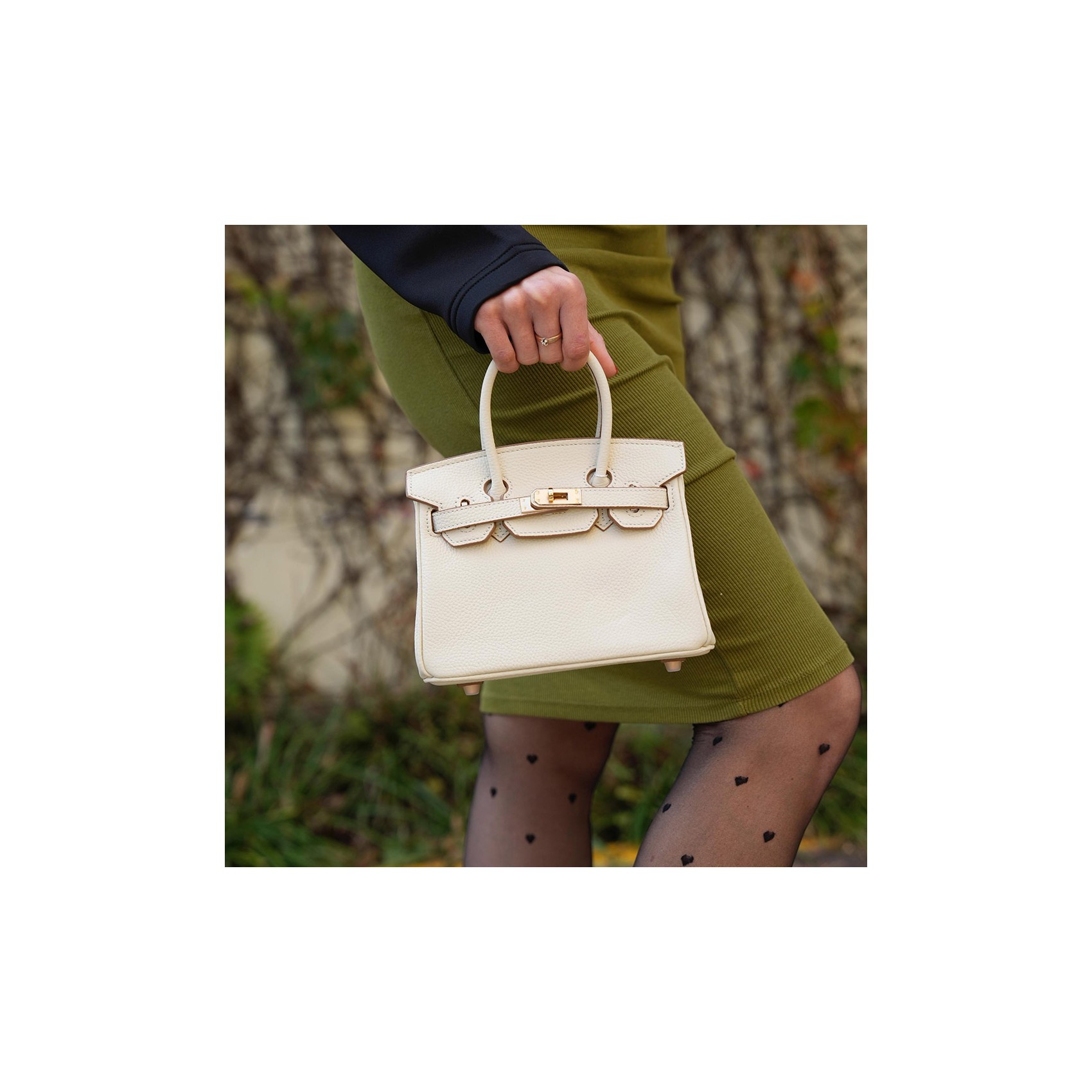 Жіноча шкіряна сумка Brigitte 20 молочна