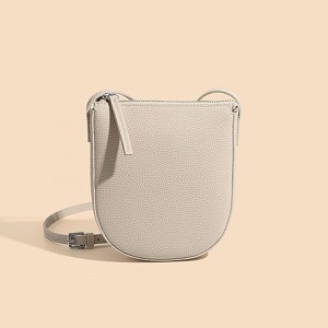 Женская кожаная сумка через плечо Cheryl молочная