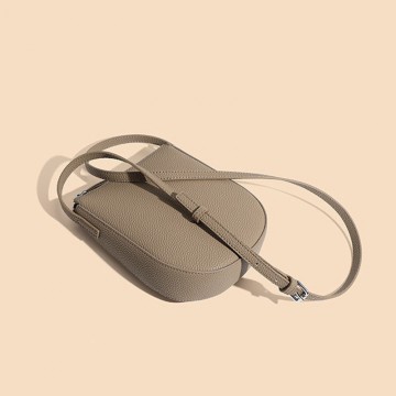 Жіноча шкіряна сумка через плече Cheryl бежева фото